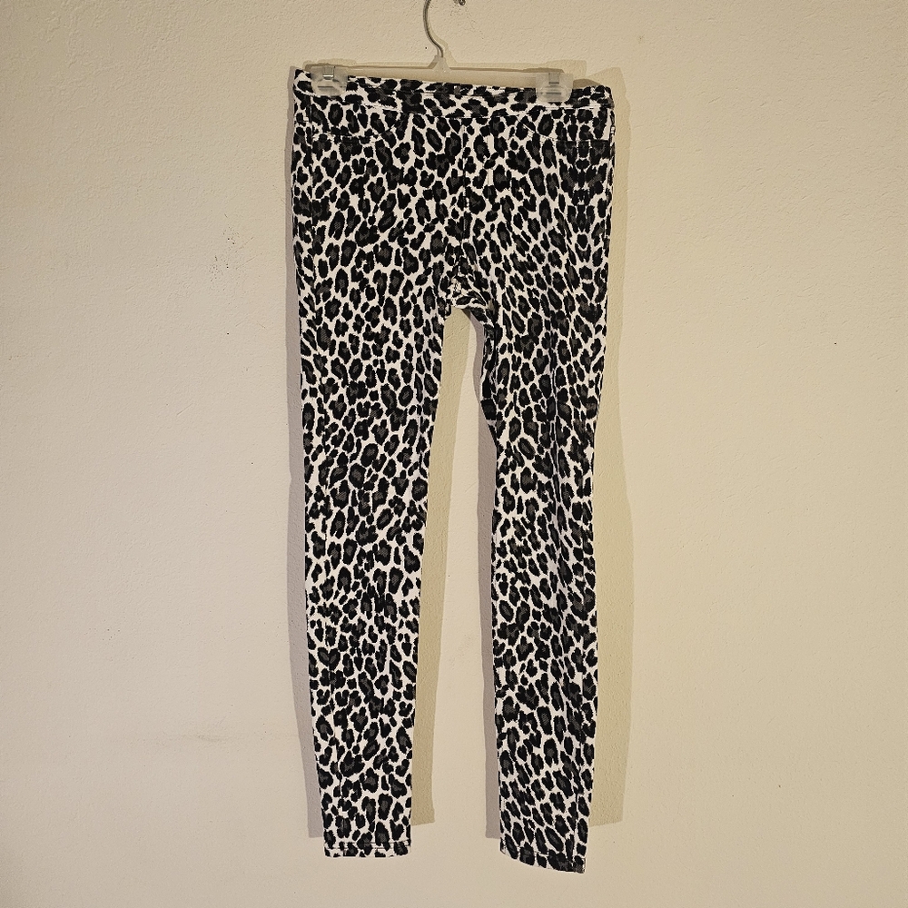 LAST CHANCE, WILL BE DELETED! Hue Leopard Print Leggings